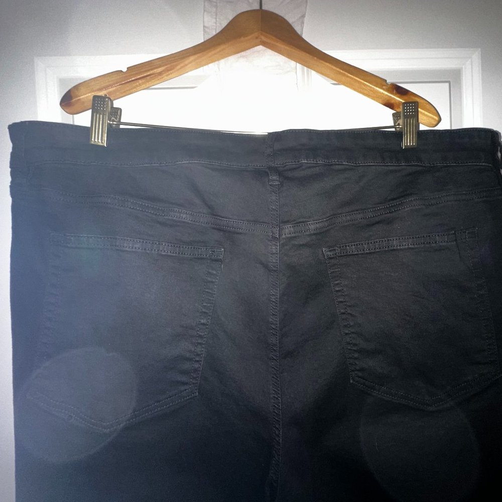 LOFT Plus Black Skinny Jeans w/ Zipper Details | Size 22 NWOT - Picture 5 of 11